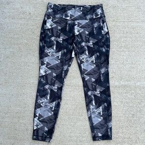 NWOT Women's gray full length active leggings size L